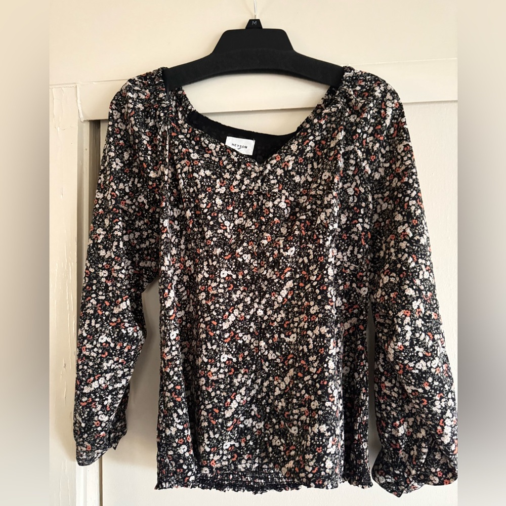 Heyson Black Floral Women's Blouse size medium